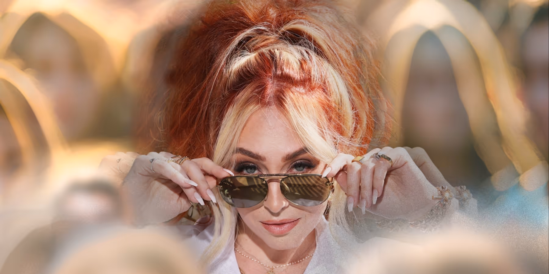 Listen: SIX Star Kelsie Watts Drops New Original Single 'Fit In'