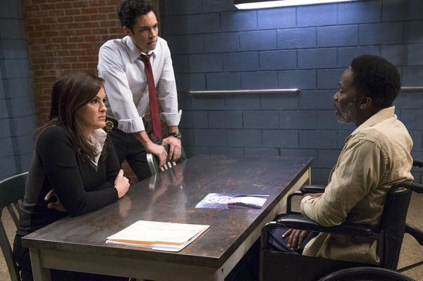 Mariska Hargitay, Danny Pino, Harold Perrineau  Photo