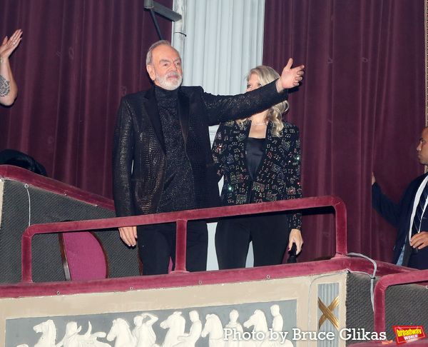 Neil Diamond sings 