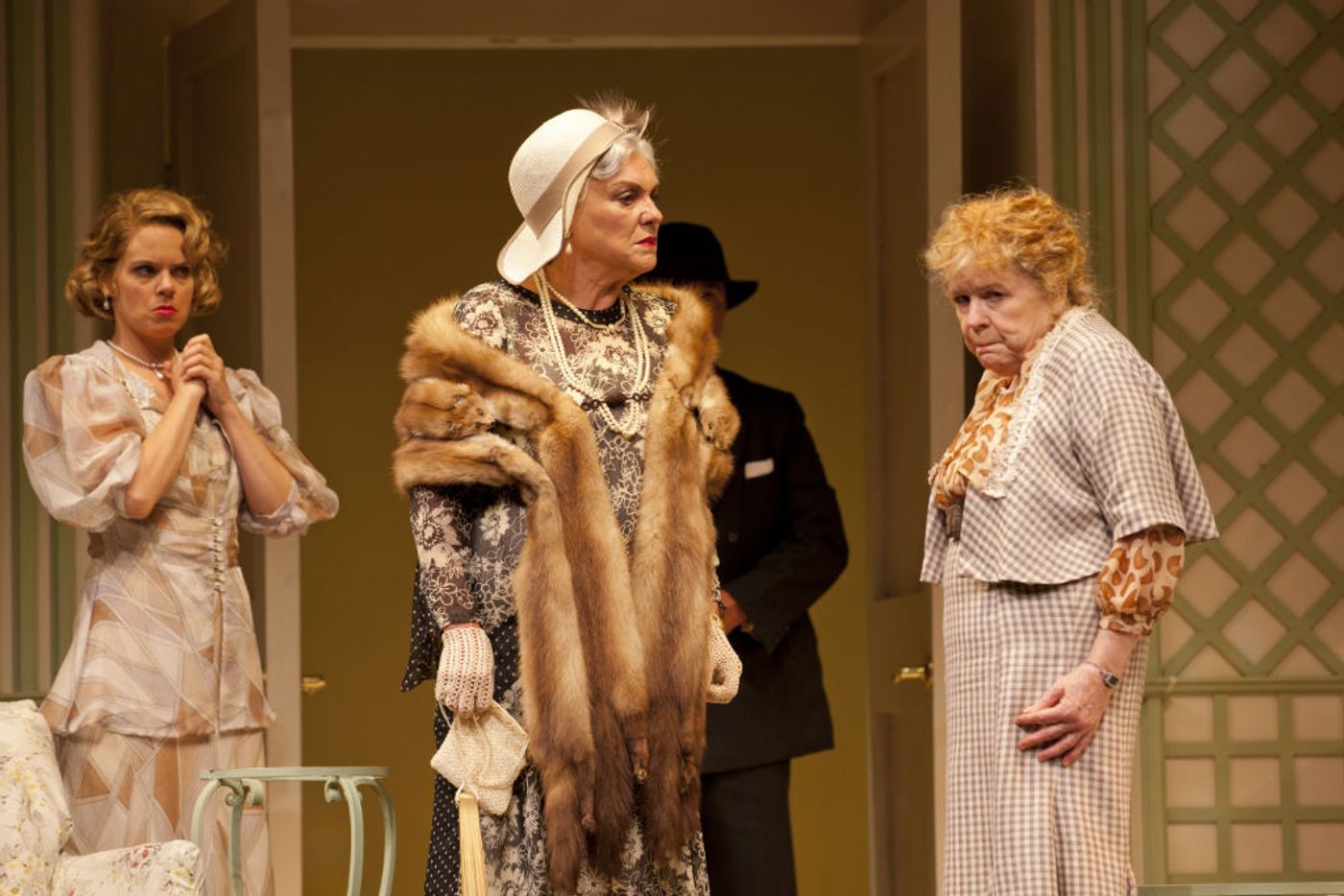 Photo Flash:  Tyne Daly, Amy Spanger and More in THE IMPORTANCE OF BEING EARNEST  Image